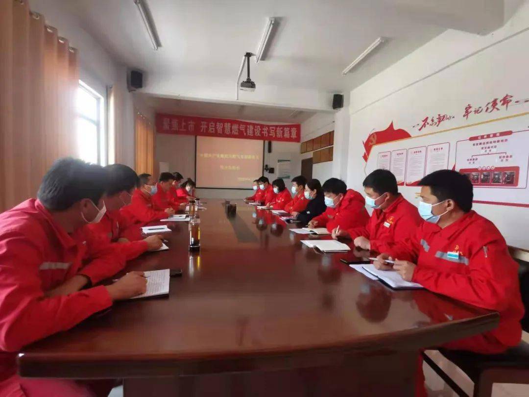 党的三大优良作风核心，密切联系群众、批评与自我批语和艰苦奋斗党的三大优良作风核心内容