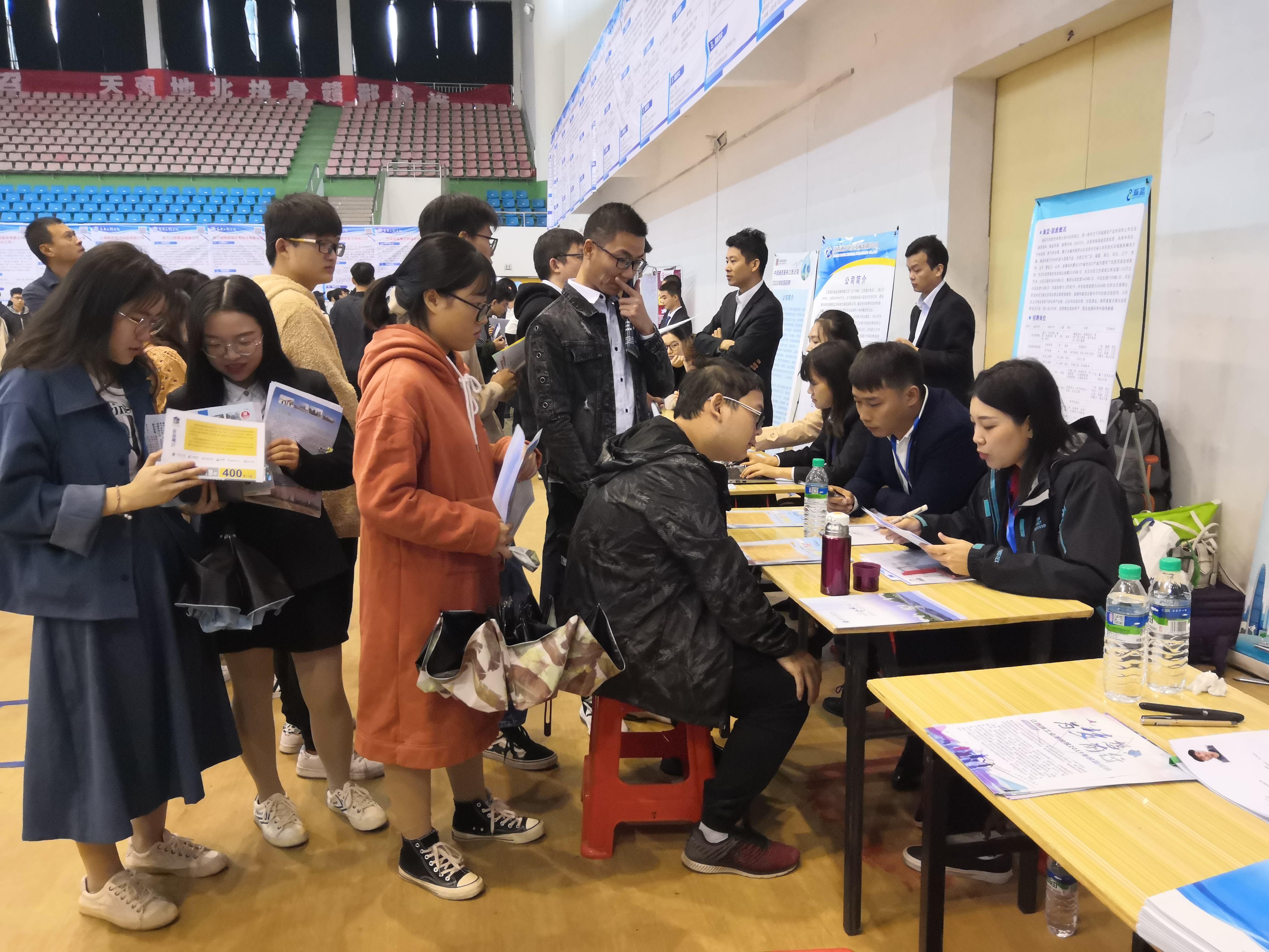 冷门却高薪，揭秘那些鲜为人知的高薪职业冷门缺人却高薪的职业没学历最吃香的职业